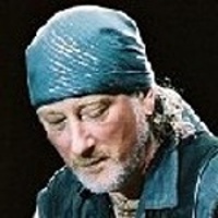 ROGER GLOVER </h3><p>Basse-