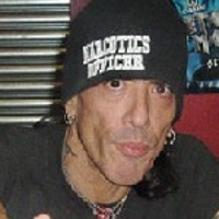 STEPHEN PEARCY </h3><p>Chant,Guitare-