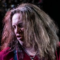 Roland Paseczki - Guitare -