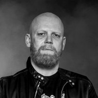 Morten Emcken -basse-