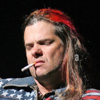 Tommy Skeoch - Guitare -