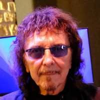 TONY IOMMI -Guitare-